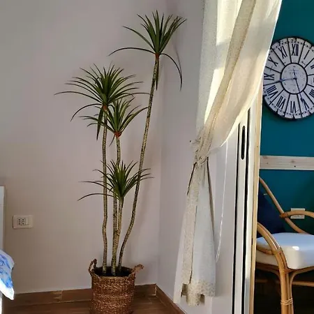 Nuci's Place 2 Sunny With Balcony 15 Min From Bllok Apartment