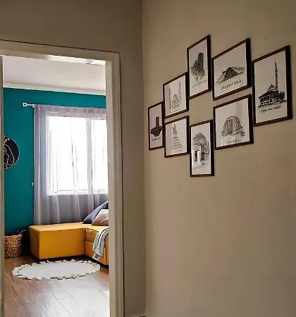 Nuci'S Place 2 Sunny Apartment With Balcony 15 Min From Bllok Апартаменты Тирана