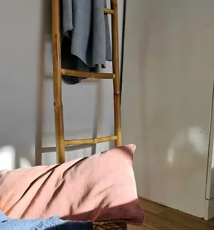 Nuci'S Place 2 Sunny Apartment With Balcony 15 Min From Bllok *