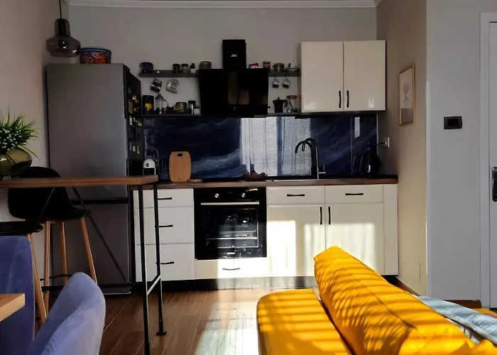 Διαμέρισμα Nuci's Place 2 Sunny With Balcony 15 Min From Bllok Τίρανα