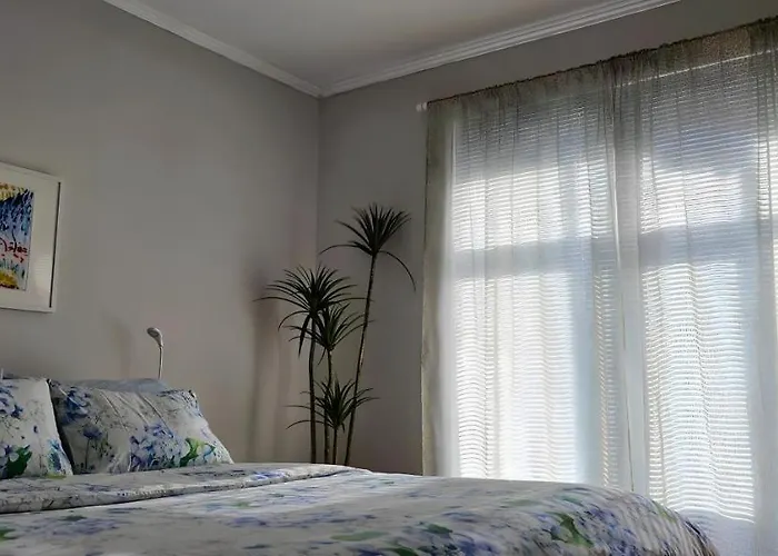 Nuci's Place 2 Sunny With Balcony 15 Min From Bllok Apartment Tirana