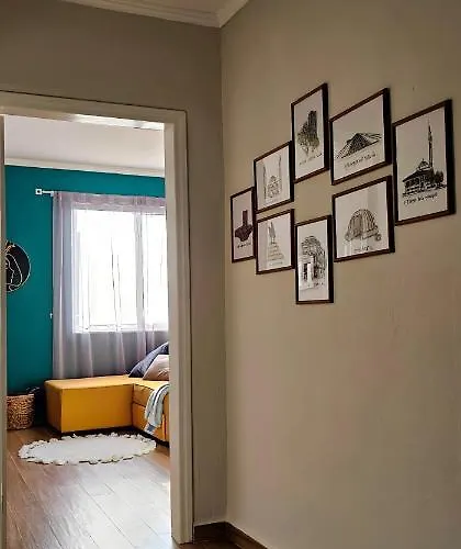 Nuci's Place 2 Sunny With Balcony 15 Min From Bllok Apartment Tirana